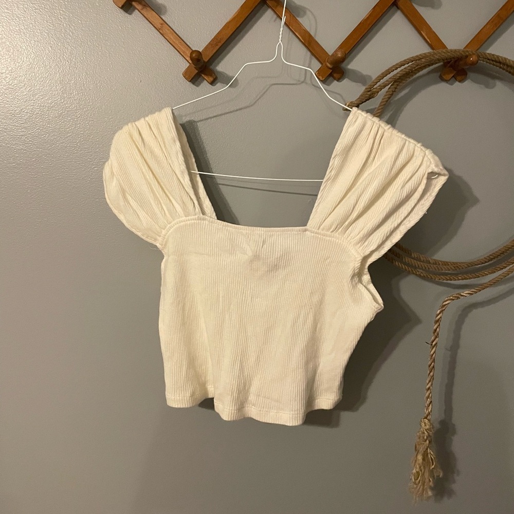 Elegant White Women's sweater top!